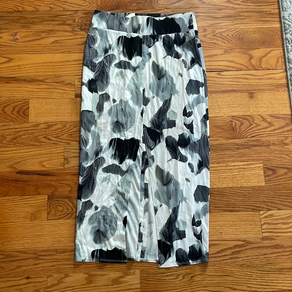 Helmut Lang silk/cotton floral print lined skirt with slit